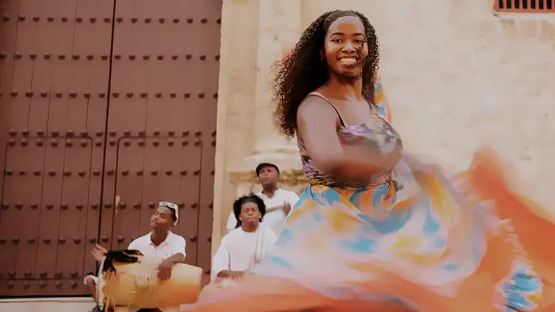 Højskole i Sydamerika - Højskole i Udlandet - HÖJSKOLENDK - Salsa i Cartagena