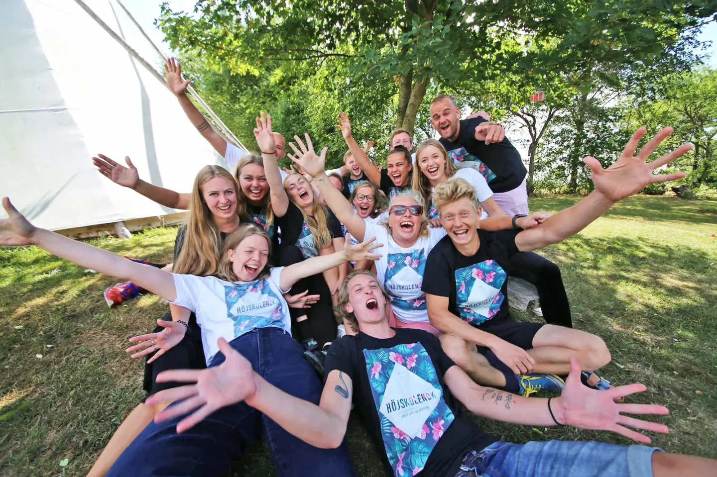 Elevforening gruppebillede af elever på højskole i udlandet
